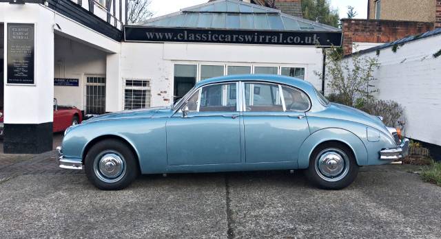 1961 Jaguar MK II 2.4/240