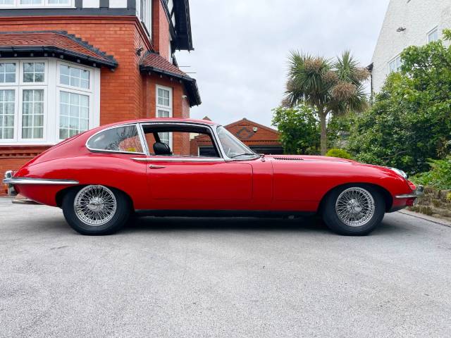 1970 Jaguar E-Type 4.2 2+2 E TYPE MANUAL